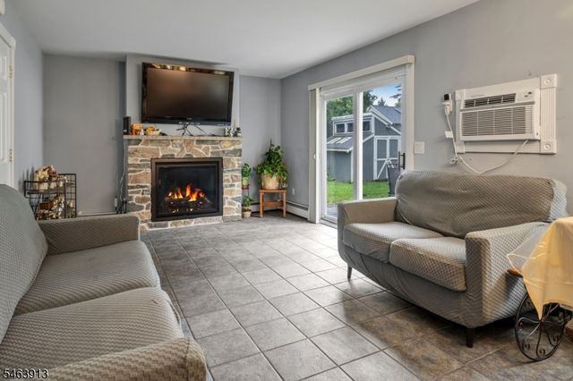 10 Clearwater Rd, Mount Olive Twp., NJ 07828