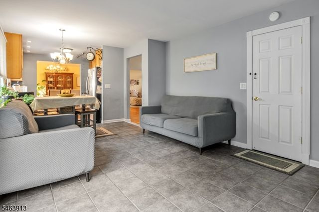 10 Clearwater Rd, Mount Olive Twp., NJ 07828