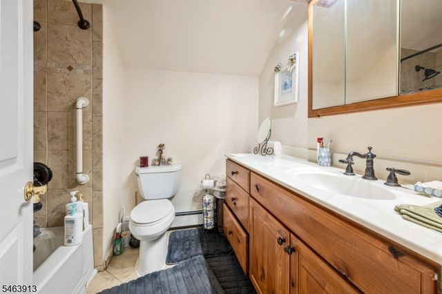 10 Clearwater Rd, Mount Olive Twp., NJ 07828