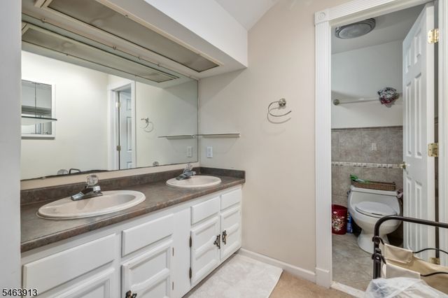 10 Clearwater Rd, Mount Olive Twp., NJ 07828