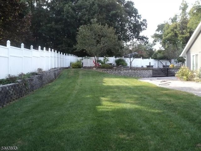 10 Clearwater Rd, Mount Olive Twp., NJ 07828