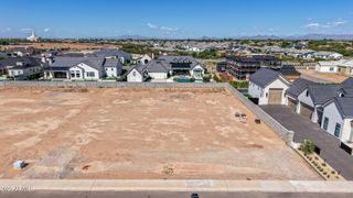 2714 E BLUE SAGE Road 128, Gilbert, AZ 85297