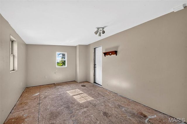 501 E Booneslick Road, Jonesburg, MO 63351