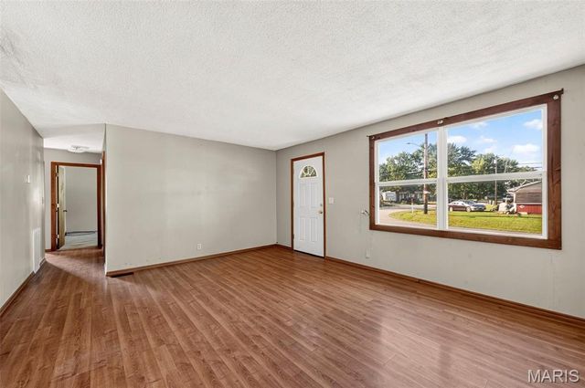 501 E Booneslick Road, Jonesburg, MO 63351