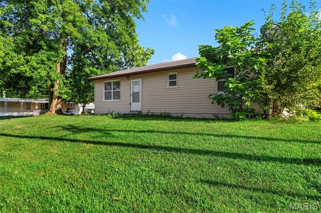 501 E Booneslick Road, Jonesburg, MO 63351