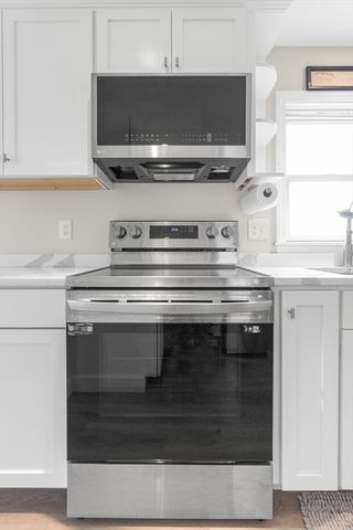 4 Pine, Peabody, MA 01960
