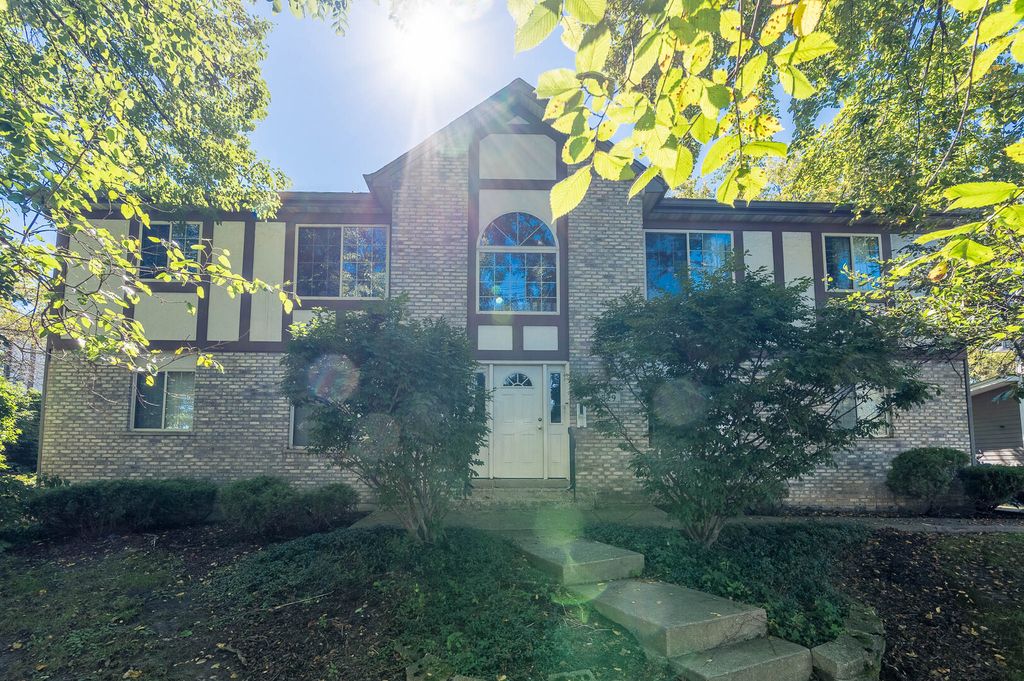529 E 9th Street 2, Lockport, IL 60441 — exterior