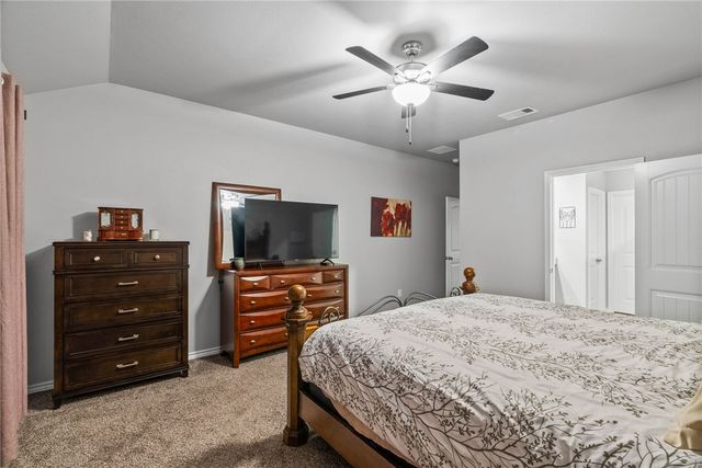 1258 Carnaby St, Corpus Christi, TX 78415