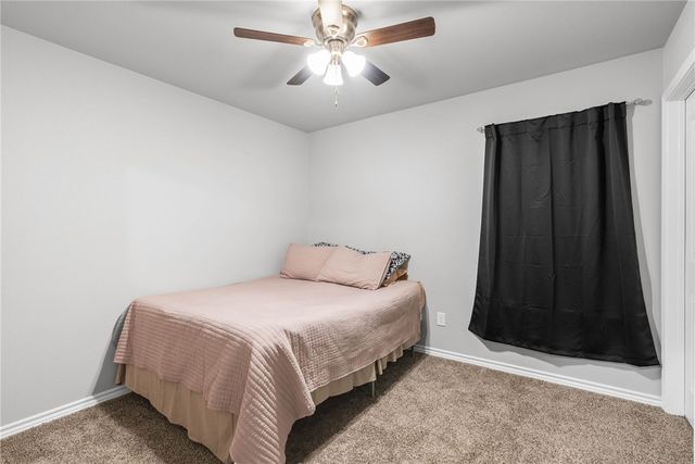 1258 Carnaby St, Corpus Christi, TX 78415