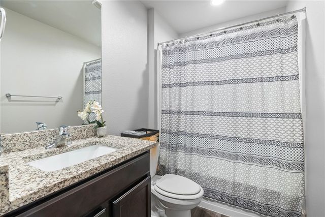 1258 Carnaby St, Corpus Christi, TX 78415