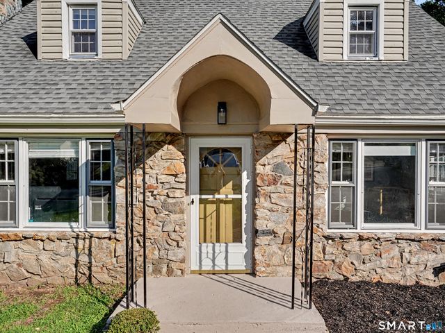 555 Lakeside Drive, Bridgeport, CT 06606
