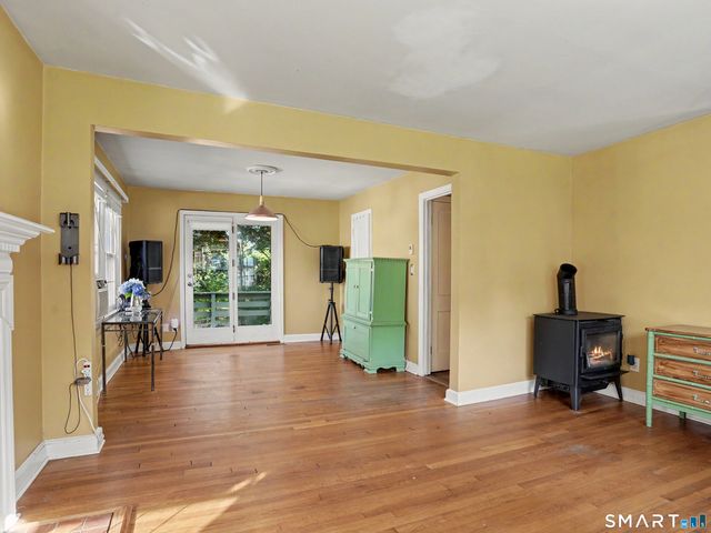 555 Lakeside Drive, Bridgeport, CT 06606