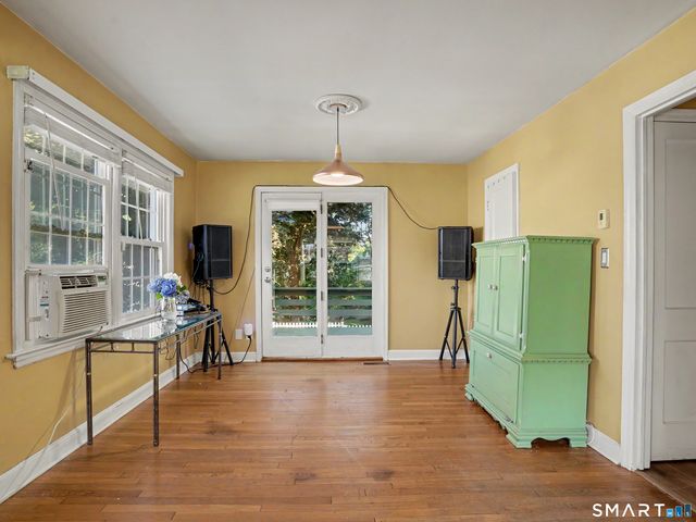 555 Lakeside Drive, Bridgeport, CT 06606