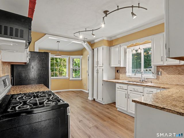 555 Lakeside Drive, Bridgeport, CT 06606