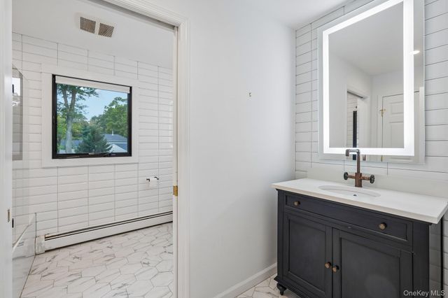 3 Zeck Court, Suffern, NY 10901
