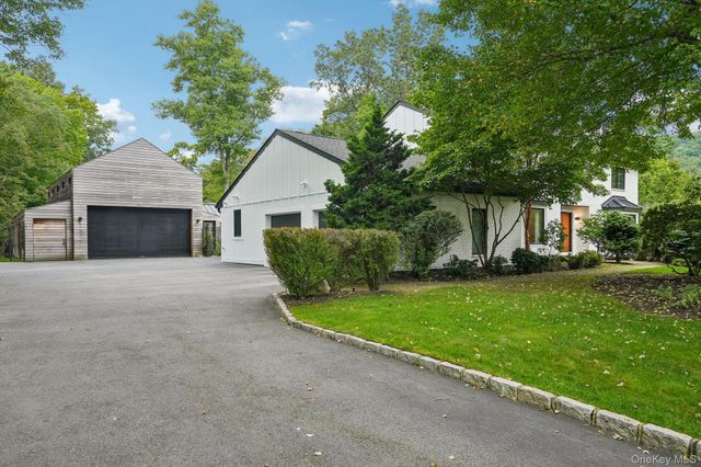 3 Zeck Court, Suffern, NY 10901