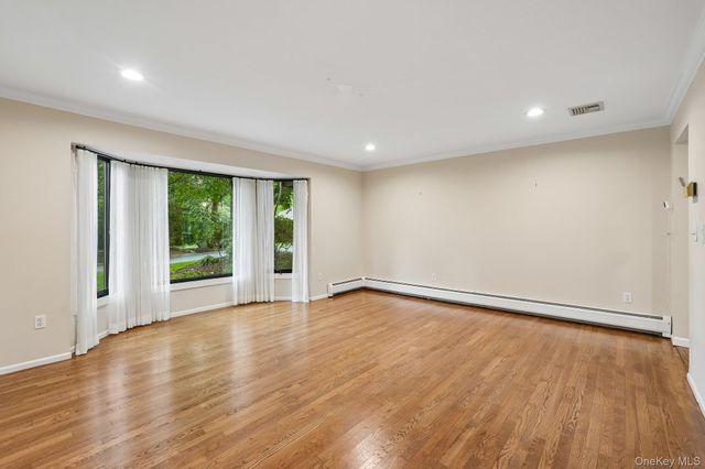 3 Zeck Court, Suffern, NY 10901
