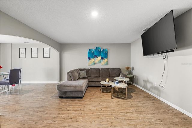 2747 MERRIEWEATHER LANE, Kissimmee, FL 34743