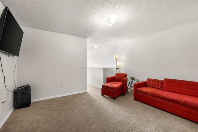 2747 MERRIEWEATHER LANE, Kissimmee, FL 34743