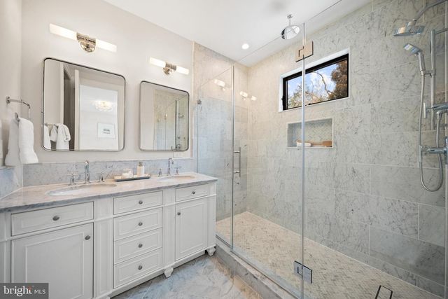 3639 ALTON PL NW, Washington, DC 20008