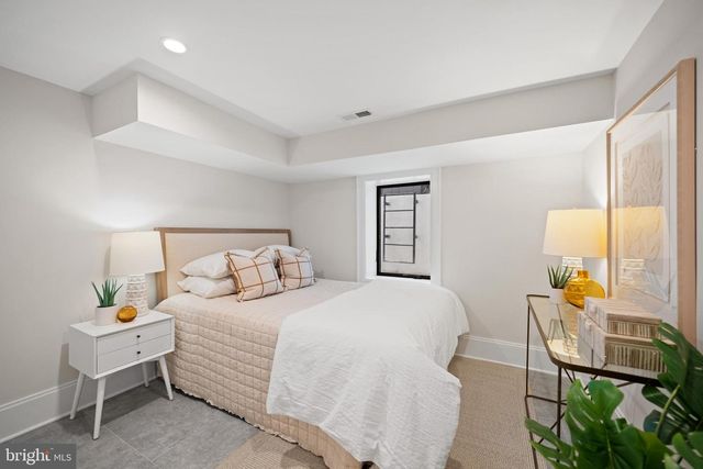 3639 ALTON PL NW, Washington, DC 20008