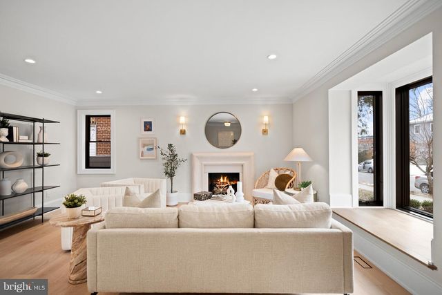 3639 ALTON PL NW, Washington, DC 20008