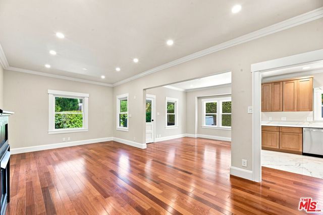 322 Huntley Drive, West Hollywood, CA 90048