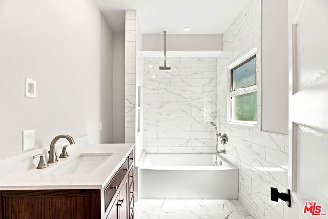 322 Huntley Drive, West Hollywood, CA 90048