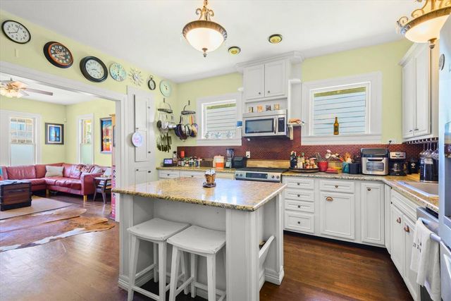 1714 Market Street, Galveston, TX 77550