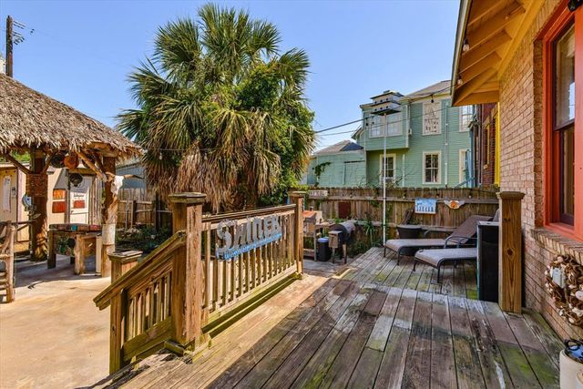 1714 Market Street, Galveston, TX 77550