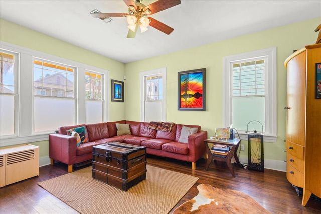 1714 Market Street, Galveston, TX 77550