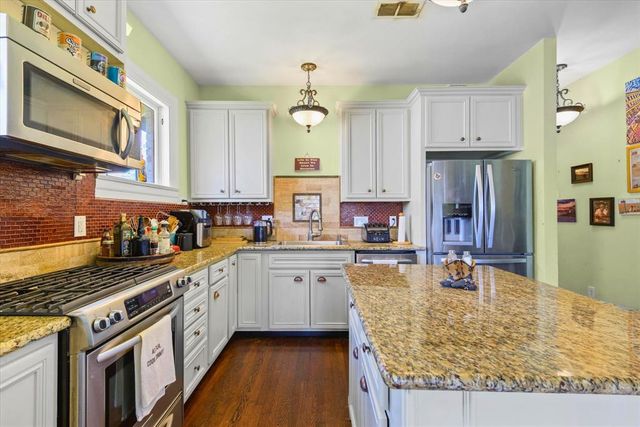 1714 Market Street, Galveston, TX 77550