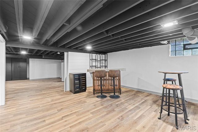 6409 Sutherland Avenue, St Louis, MO 63109