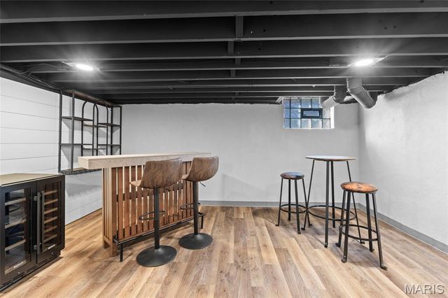 6409 Sutherland Avenue, St Louis, MO 63109