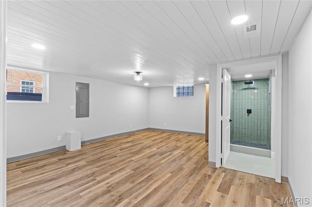 6409 Sutherland Avenue, St Louis, MO 63109