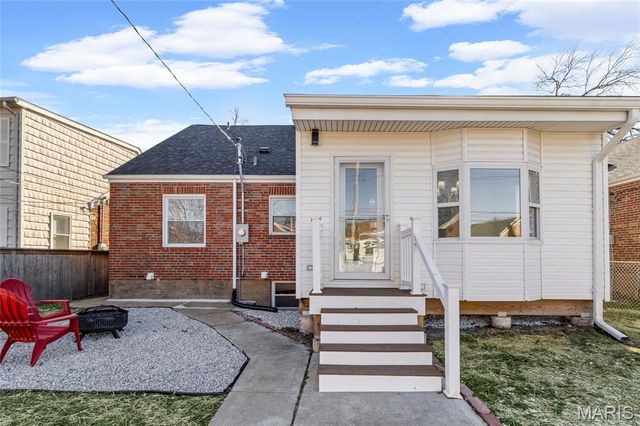 6409 Sutherland Avenue, St Louis, MO 63109