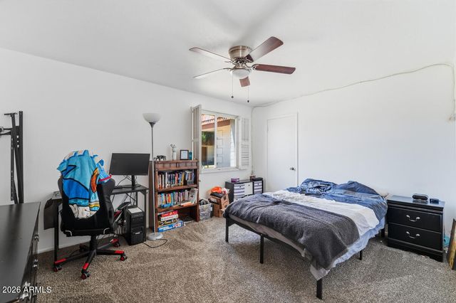 7825 N 49TH Avenue, Glendale, AZ 85301
