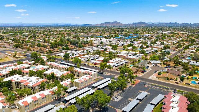 7825 N 49TH Avenue, Glendale, AZ 85301