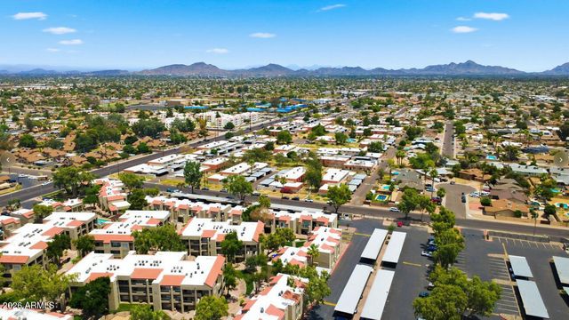 7825 N 49TH Avenue, Glendale, AZ 85301