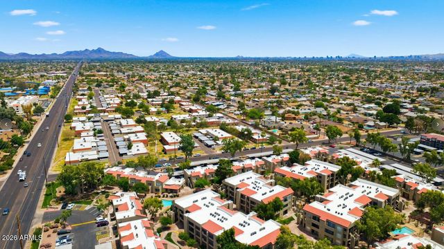 7825 N 49TH Avenue, Glendale, AZ 85301