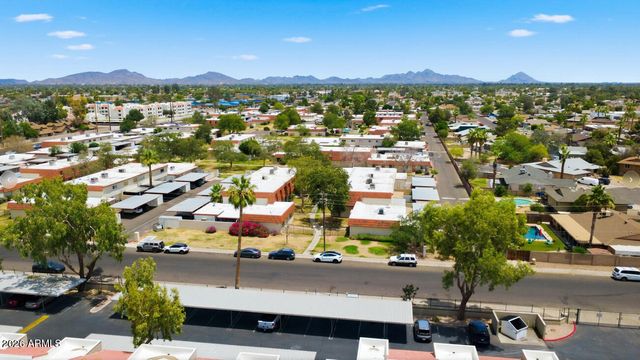 7825 N 49TH Avenue, Glendale, AZ 85301