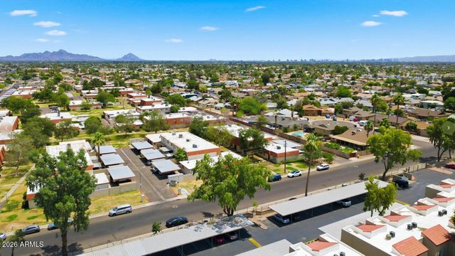 7825 N 49TH Avenue, Glendale, AZ 85301