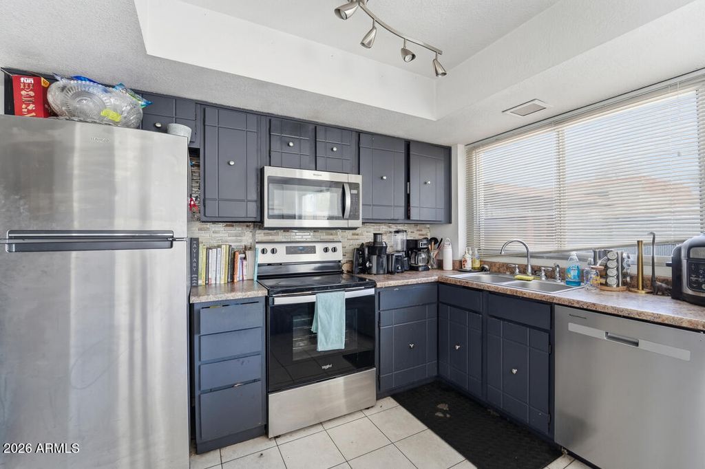 7825 N 49TH Avenue, Glendale, AZ 85301 — photo 3