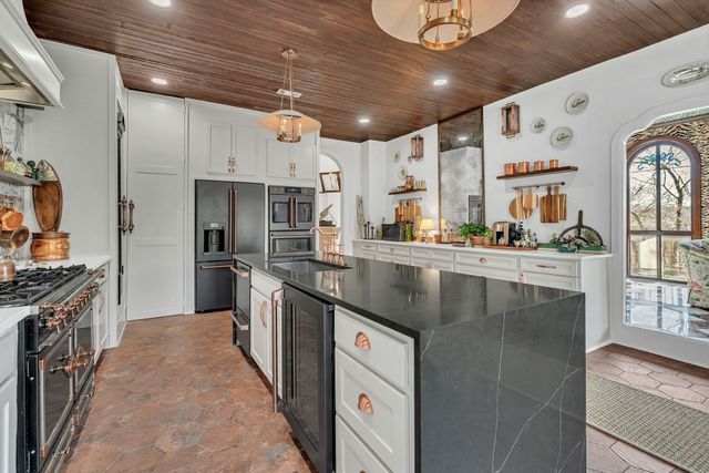 1206 McGrace Ln, Nashville, TN 37220