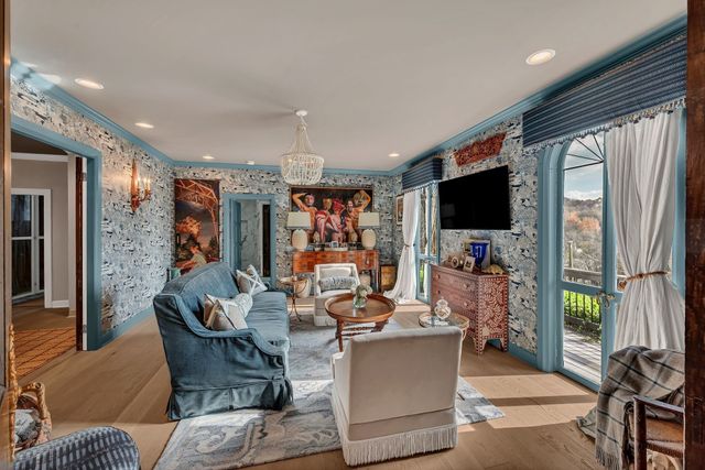 1206 McGrace Ln, Nashville, TN 37220