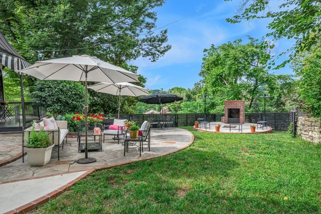 1206 McGrace Ln, Nashville, TN 37220