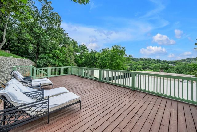 1206 McGrace Ln, Nashville, TN 37220