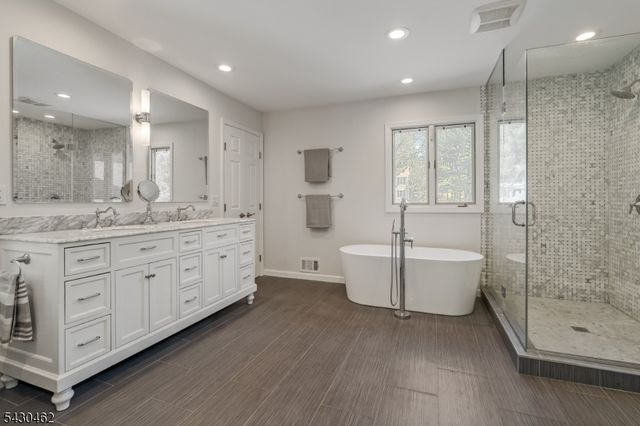 4 Colonel Evans Dr, Morris Twp., NJ 07960