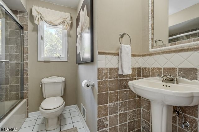 4 Colonel Evans Dr, Morris Twp., NJ 07960