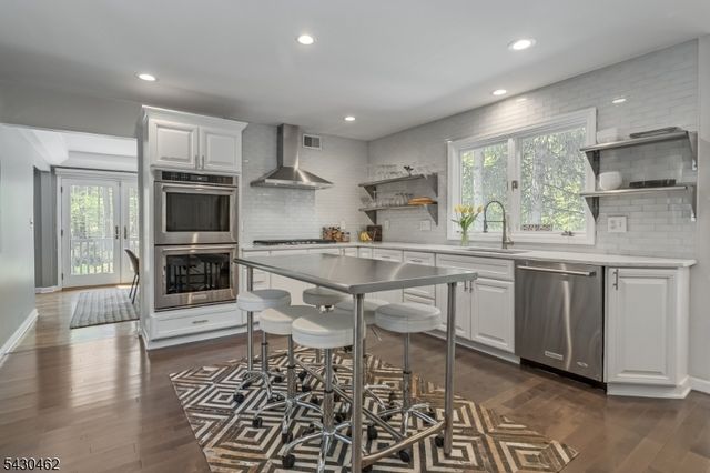 4 Colonel Evans Dr, Morris Twp., NJ 07960